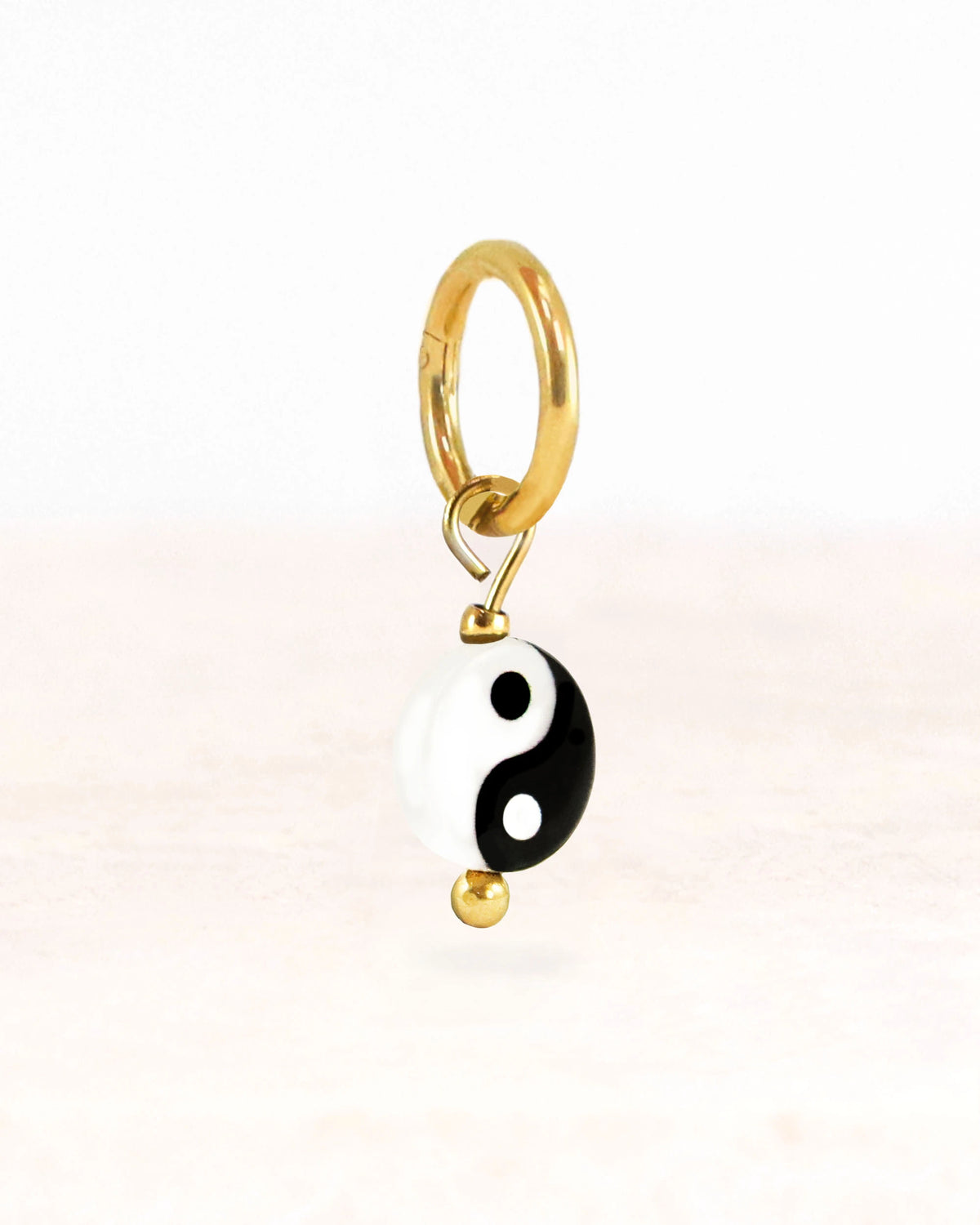 Mare | Charm Yin Yang (shell)