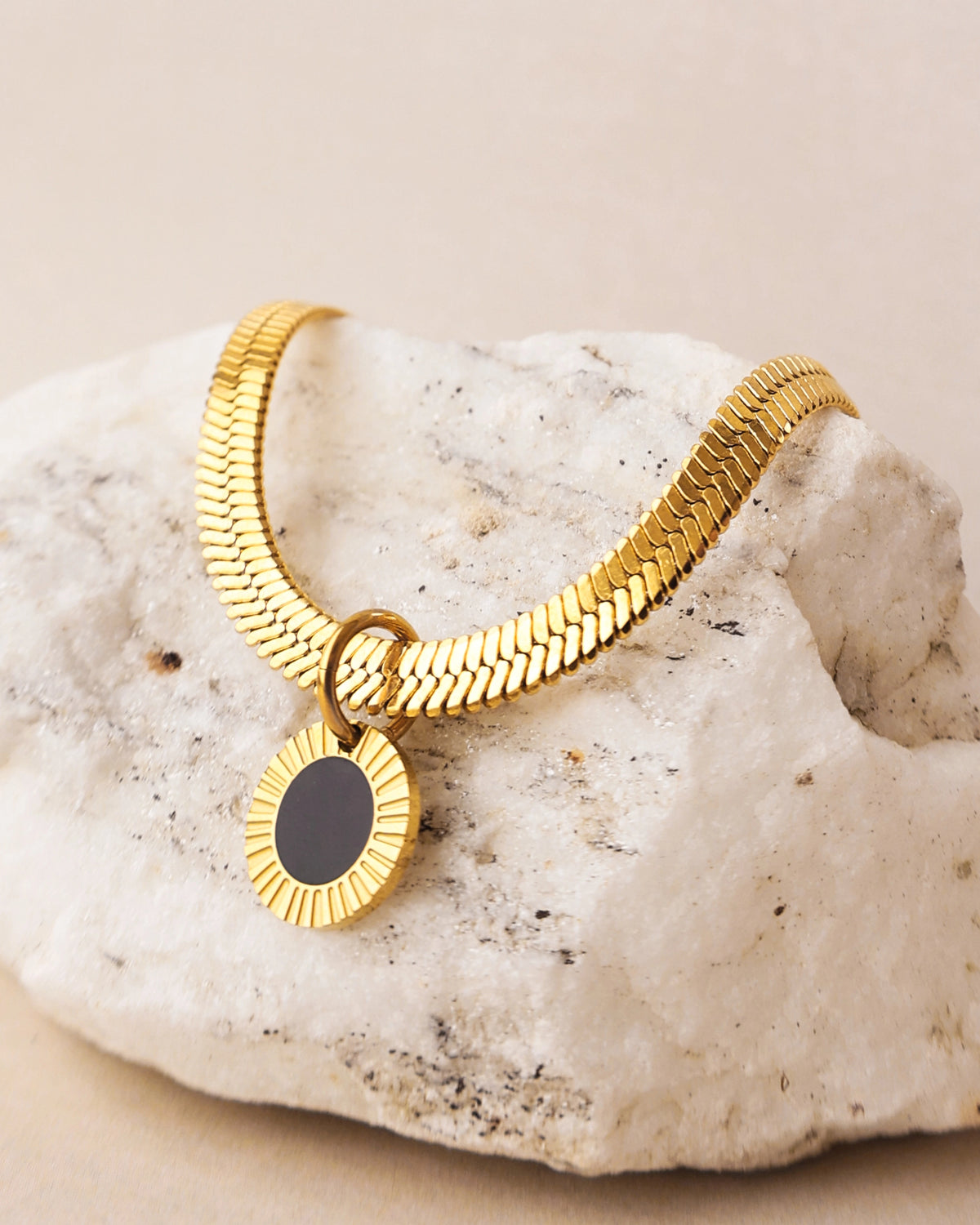 CUS | Jewelry set Mira necklace 5mm and Kyra charm black - Power & Control