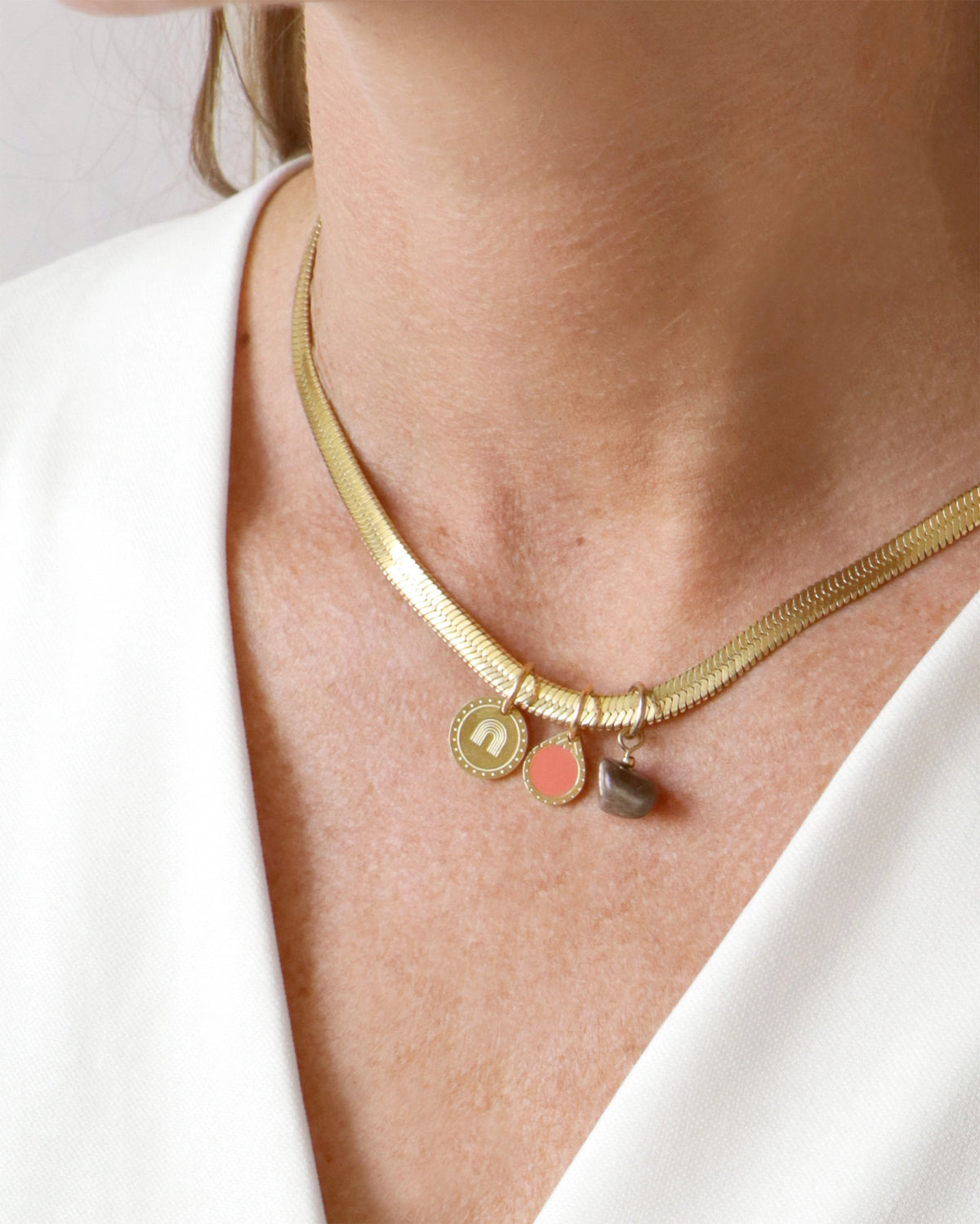 CUS-Geschenk | Kette Mira oder Yara mit drei Anhängers Gold